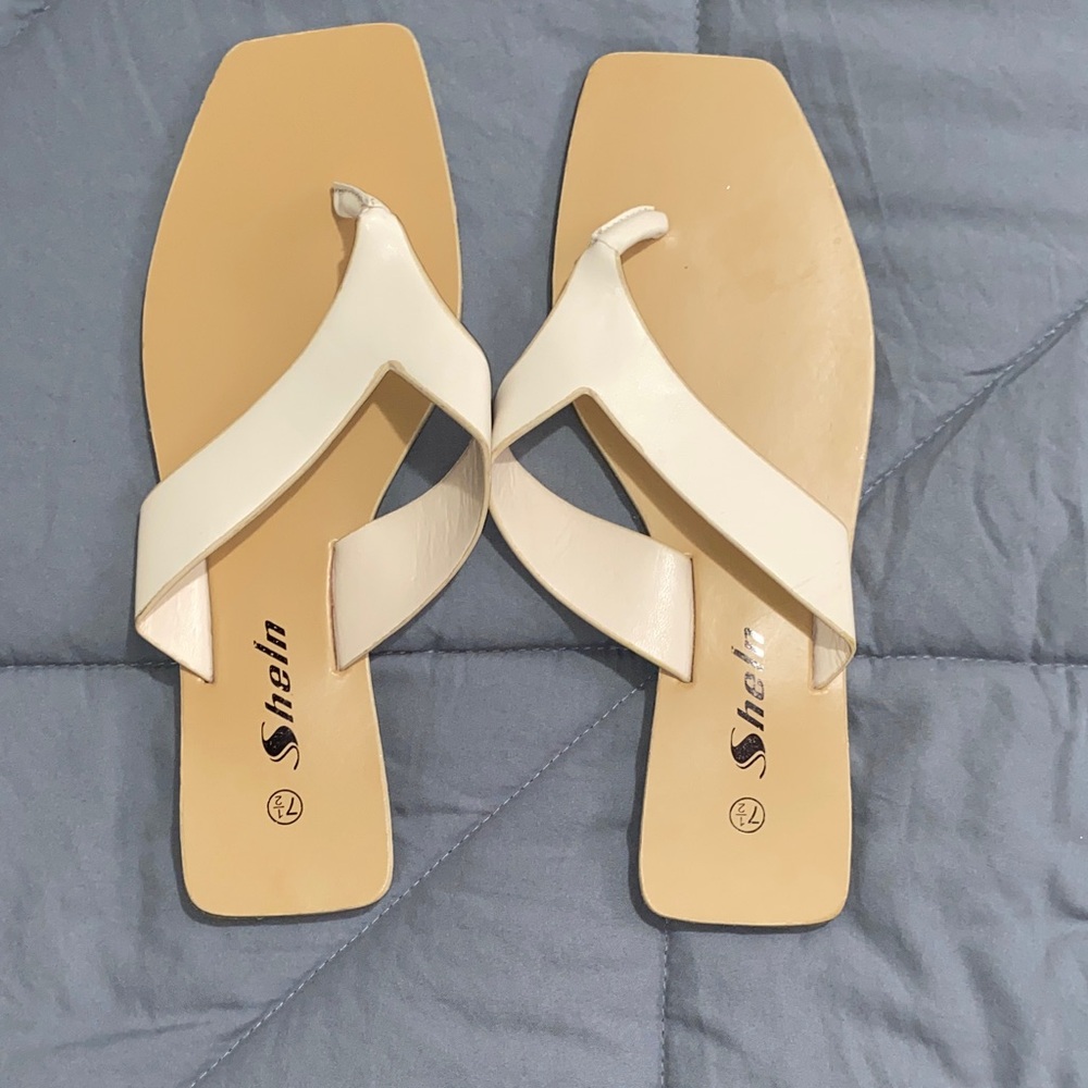 SHEIN Women's Beige Square-Toe Thong Sandals